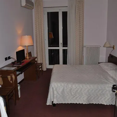 Ponte Vecchio 케르노비오