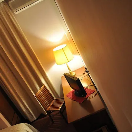 Ponte Vecchio Hotel 2*